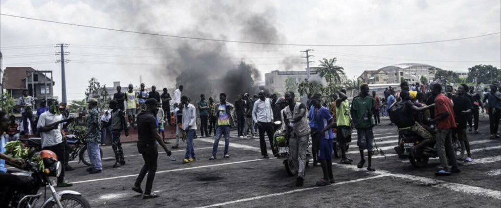 Ce qui se passe à #Goma ne devrait pas être perçu comme une petite querelle de lézards. Exprimons massivement notre indignation face aux exactions que subissent les populations de l’Est de la #RDC. —
#DRCongo