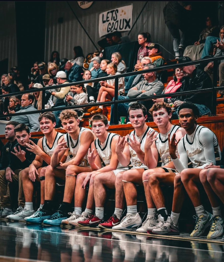 Fact of the day….
During Saturdays 70-39 conference win against Brookhaven Academy, The Yellow Jackets had 30 made field goals, which 26 were assisted. 
#NoExcuses 
#TeamBasketball