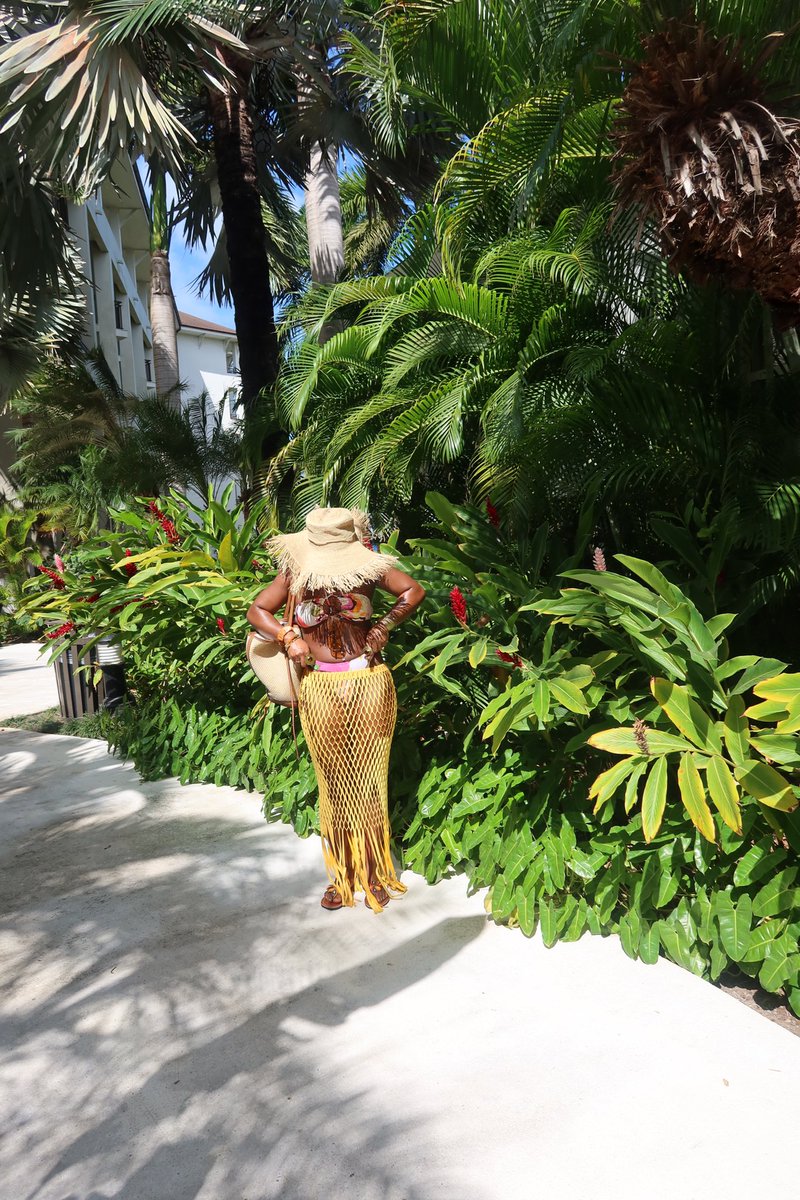 Simply_Sayo's tweet photo. 🇯🇲☀️🏝️ Island gyal https://t.co/8kA3Vco0dg