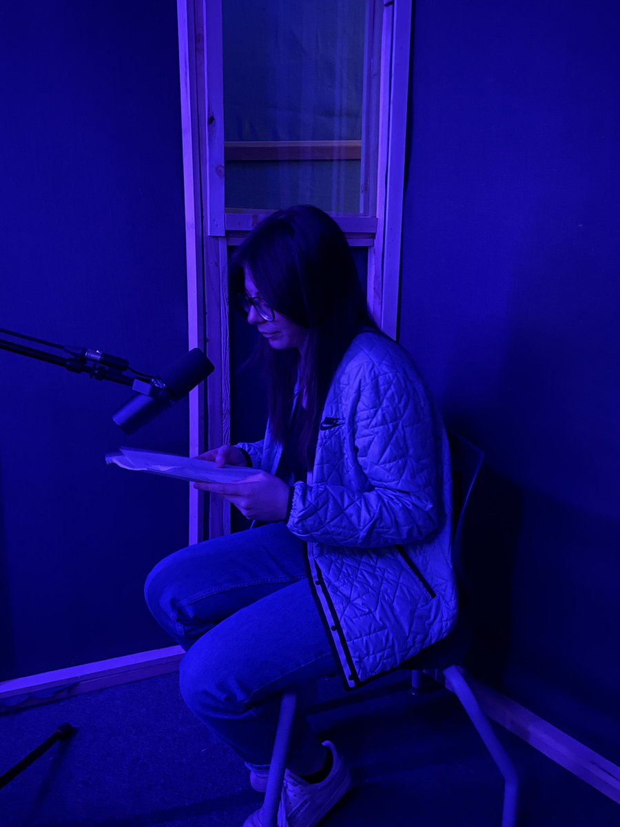 psdctc's tweet photo. Audio Pathway students working hard recording and editing their projects. 🔊Applications are open for 2025/26 CTC classes. See the link in our bio.
.
.
.
#PSDCTC #PSDCareerTechCenter #PSDFutureReady #CTE #PSDlearns #PSDproud https://t.co/mzfzkDTDKg