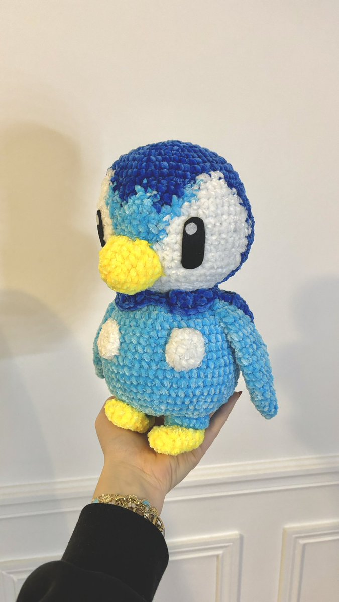 LowkeyyPianist's tweet photo. j’ai fait une peluche tiplouf au crochet https://t.co/Aqs7L1eI2d
