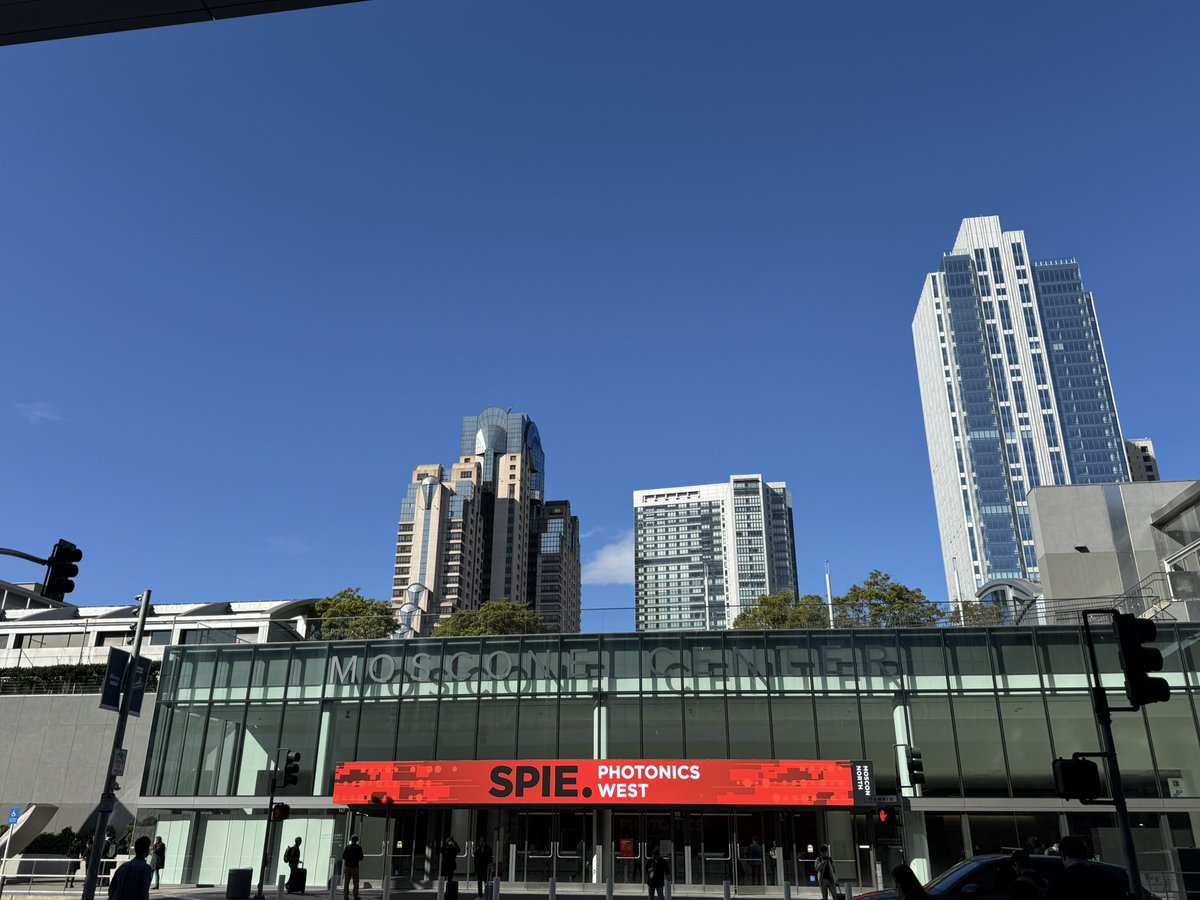 koichisato_NTKJ's tweet photo. #PhotonicsWest Exhibition has started and I am now at booth #3393 exhibiting with Asahi Rubber! 

#NTKJ #fresnel #lens #ultraprecision #optics https://t.co/HohAmhg4rm