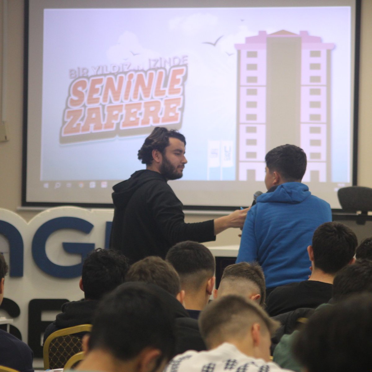 ❝Bir Yıldızın İzinde, Seninle Zafere❞

📜 Eğitim Birim Başkanımız, 'Niçin AGD?' Eğitimlerini Gerçekleştirdi.

◈ Okul Başkanları Eğitim Kampı - "Fetih" Grubu 1. Gün | ANKARA

#BirYıldızınİzinde #SeninleZafere #FetihNesli