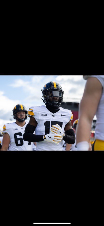Blessed to Receive An Offer From The University Of Iowa <a href="/LadellBetts46/">Ladell Betts</a> <a href="/Coach_EDavis/">Coach_Davis</a> <a href="/polk_way/">PolkWay</a> <a href="/Beast1Athletics/">Vincent Sanders</a> <a href="/ChadSimmons_/">ChadSimmons</a> <a href="/JohnGarcia_Jr/">John Garcia, Jr.</a> <a href="/Andrew_Ivins/">Andrew Ivins</a> @CoreyCarmona <a href="/adamgorney/">Adam Gorney</a> <a href="/BigCountyPreps1/">BCP SPORTS</a> <a href="/RashadGodfreyJr/">S E V E N</a>