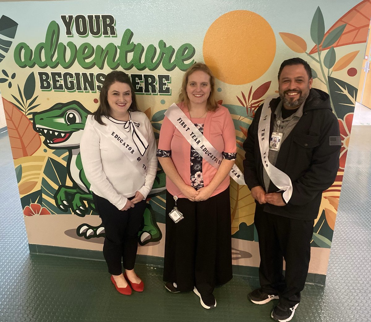 Rhodes Elementary (@nisdrhodes) on Twitter photo Congratulations to Mr. A, our IA of the Year, Mrs. Boyd, our New Educator of the Year, & Miss Carver, our Educator of the Year! We are so blessed to have such amazing educators on our team! #ExcellenceInPublicEducation <a href="/nisdelemelar/">Elementary ELAR</a> <a href="/NISD_ECE/">Northside ISD Early Childhood Education</a> <a href="/NISDSpecialEd/">NISD Special Ed</a> Congratulations to Mr. A, our IA of the Year, Mrs. Boyd, our New Educator of the Year, & Miss Carver, our Educator of the Year! We are so blessed to have such amazing educators on our team! #ExcellenceInPublicEducation <a href="/nisdelemelar/">Elementary ELAR</a> <a href="/NISD_ECE/">Northside ISD Early Childhood Education</a> <a href="/NISDSpecialEd/">NISD Special Ed</a>