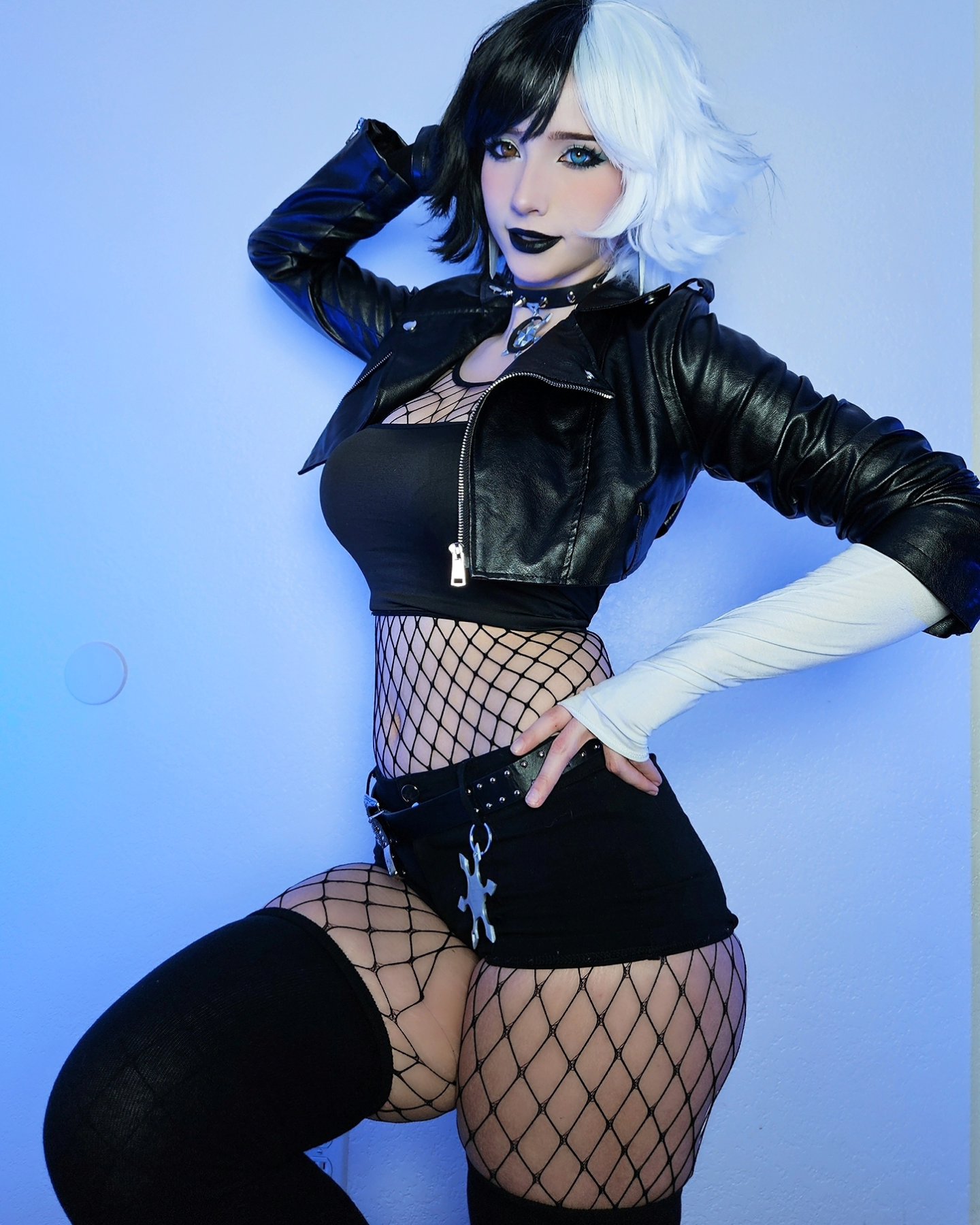Goth Luna cosplay🌙🖤 https://t.co/m6Z4pmyBfA