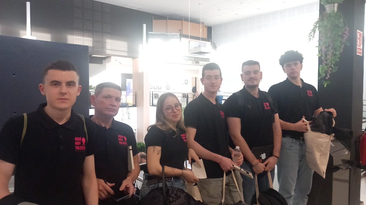 cifppicofrentes's tweet photo. @FundacionEFCL Muy orgullosos de nuestro equipo #AquiHayTalento q con su idea #GreenCycle han dejado el listón muy alto:
Soluciones innovadoras y exportables a diversos clientes, en la Optimización de #GestióndeResiduos
#Servatic https://t.co/H7JSWnwSSI
@FundacionEFCL @educacyl @CABK_Dualiza https://t.co/CrugTUC7Fl