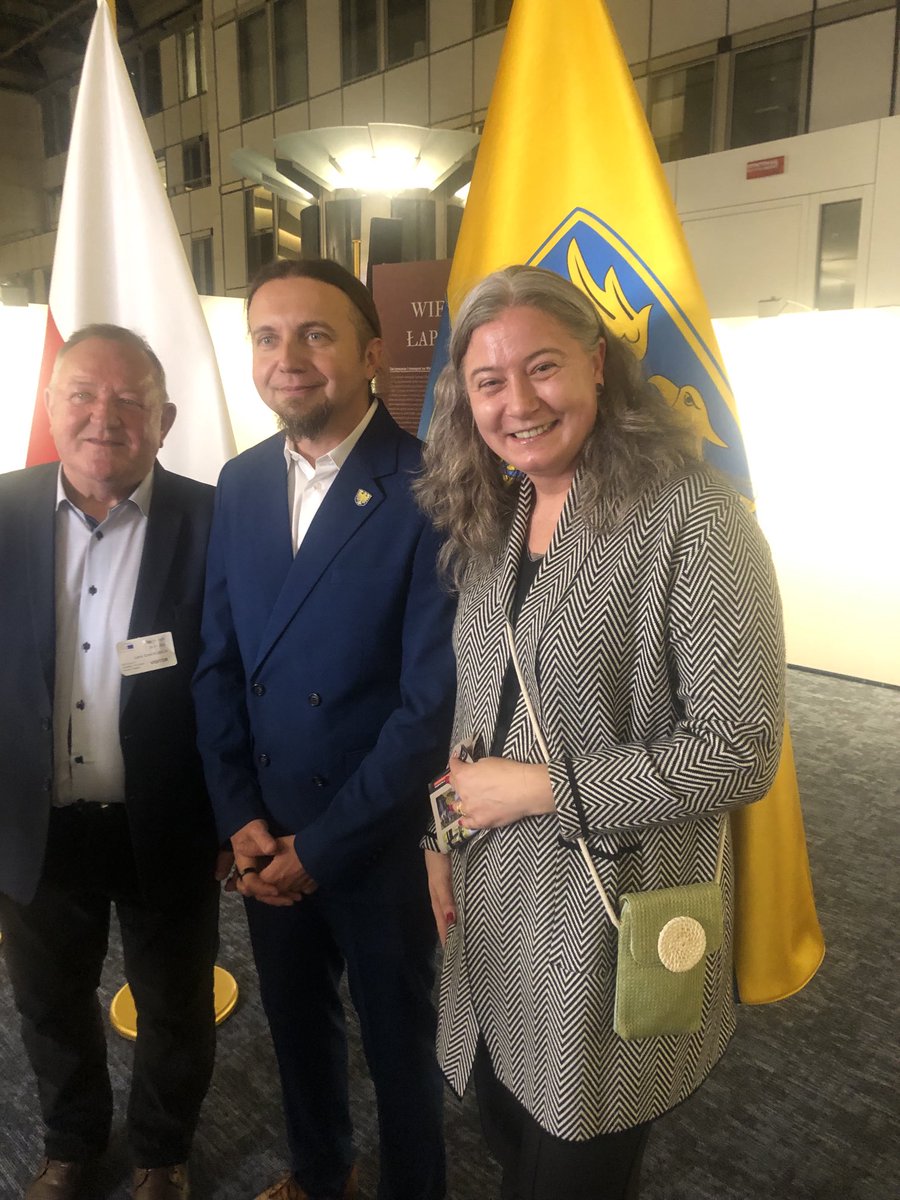 ewagoodman's tweet photo. Yet another day in Brussels…The inauguration of the exhibition “My grandfather was deported too. The Upper Silesian Tragedy” organized by @LukaszKohut @Europarl_EN
#history #memory #poland #europe #museumpro #adventure #civicengagement #civic #education https://t.co/8SVLNUVODj