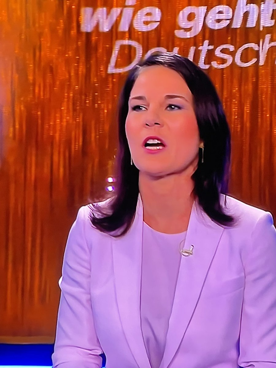 aconeloop's tweet image. #Linksgrüne #radikale #Aktivisten wollen die #Leute enteignen und entmündigen - so kann man das #Spiel nicht spielen❕ #Bundestagswahl #ZDFspezial #Bild #Welt #LoveIsland #Dschungelcamp