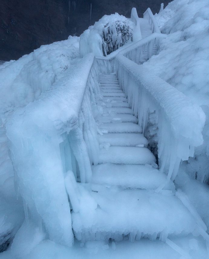 guidetoiceland's tweet photo. Don’t forget your microspikes when visiting Iceland in winter! 😅

The areas around waterfalls can get extremely icy, so stay safe and prepared! 🥶⚠️

#winter #iceland https://t.co/Wx111yZR45