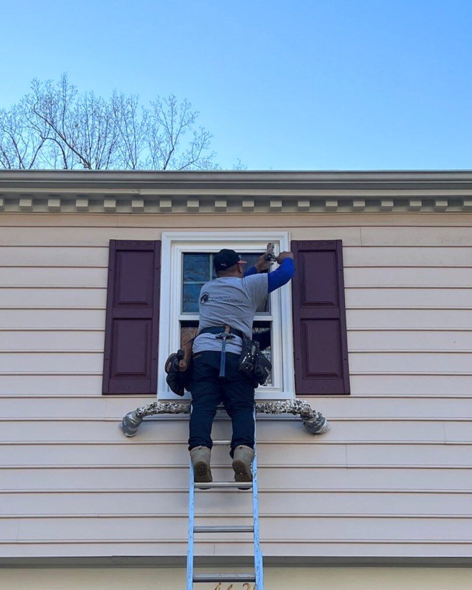 HomeImpYouTrust's tweet photo. Take a look at these on-site shots from one of our recent #windowreplacement jobs in Annandale, Virginia!🤩

Now through the end of the month, upgrade to Okna triple pane windows for no extra charge! Contact us today to take your #home to the next level: https://t.co/jPyHelf3YW https://t.co/f3qUi6PPX7