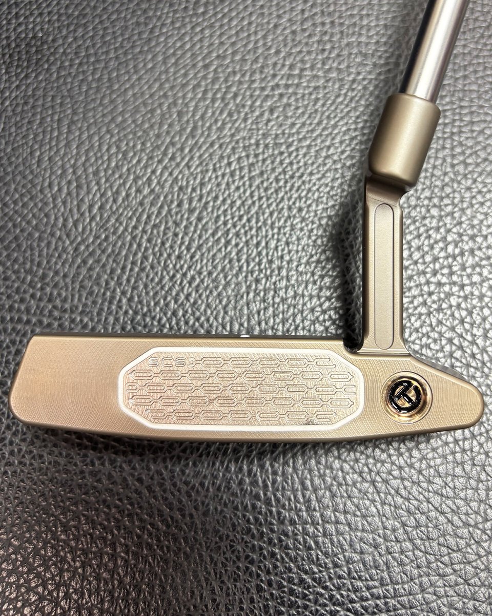ScottyCameron's tweet photo. New putter for Tom Kim last night at @TGL. 

Learn more about Studio Style: https://t.co/YBIk1NjPjT https://t.co/iJntaN3qDf