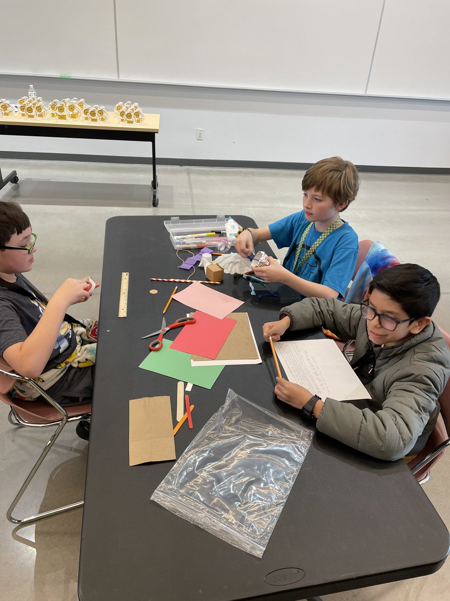 karroyos_MS's tweet photo. Our 6th graders are representing @TheParkMS at today’s Q-BEC Competition. We are so excited to see all their creations! @jortiz_P_ @mmaldonado112 @ToriaMcCollum @YISDgiftED @JMacias_CI https://t.co/W06fzkkxdI