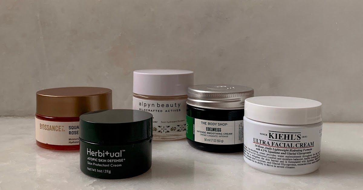 theriz__'s tweet image. Winter Beauty: best face creams and moisturizers to keep your skin hydrated and glowing. Whether dry, oily, or combination skin, there's a perfect match for you. Don't let the cold months take a toll on your skin. buff.ly/3Znq4J7 
#SkincareRoutine #HydrationEssentials