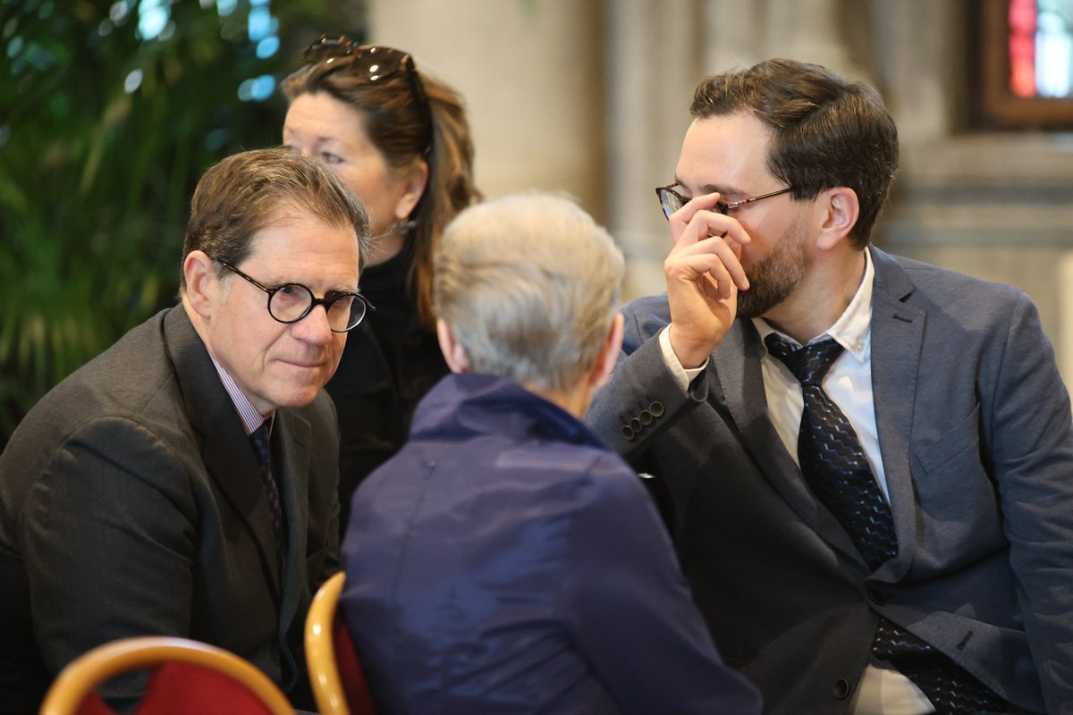 IMPvienna's tweet photo. Meinrad Busslinger, Emeritus Senior Group Leader at the IMP, received the Silver Medal for Meritorious Service to Vienna for his outstanding scientific achievements &amp; key role in establishing the IMP and Vienna BioCenter. 🎖️👏

Read more: https://t.co/1dqwThaqxv https://t.co/W144kXLtTN