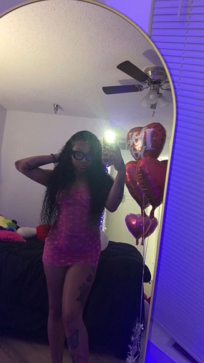 nellyhustla's tweet photo. @cookingwitkyaa_ Will you be my valentines daddy? 💘 https://t.co/ZUa9nsrpIt