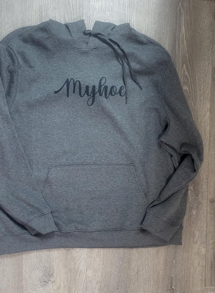 2010Myhoe's tweet photo. My wife is amazing, my name on the front and team with logo on the back, Let's Go!!!! https://t.co/LupWwQMwGR