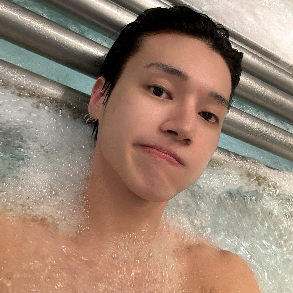 vampw00's tweet photo. wsn pool sex https://t.co/J9EriQnwCK