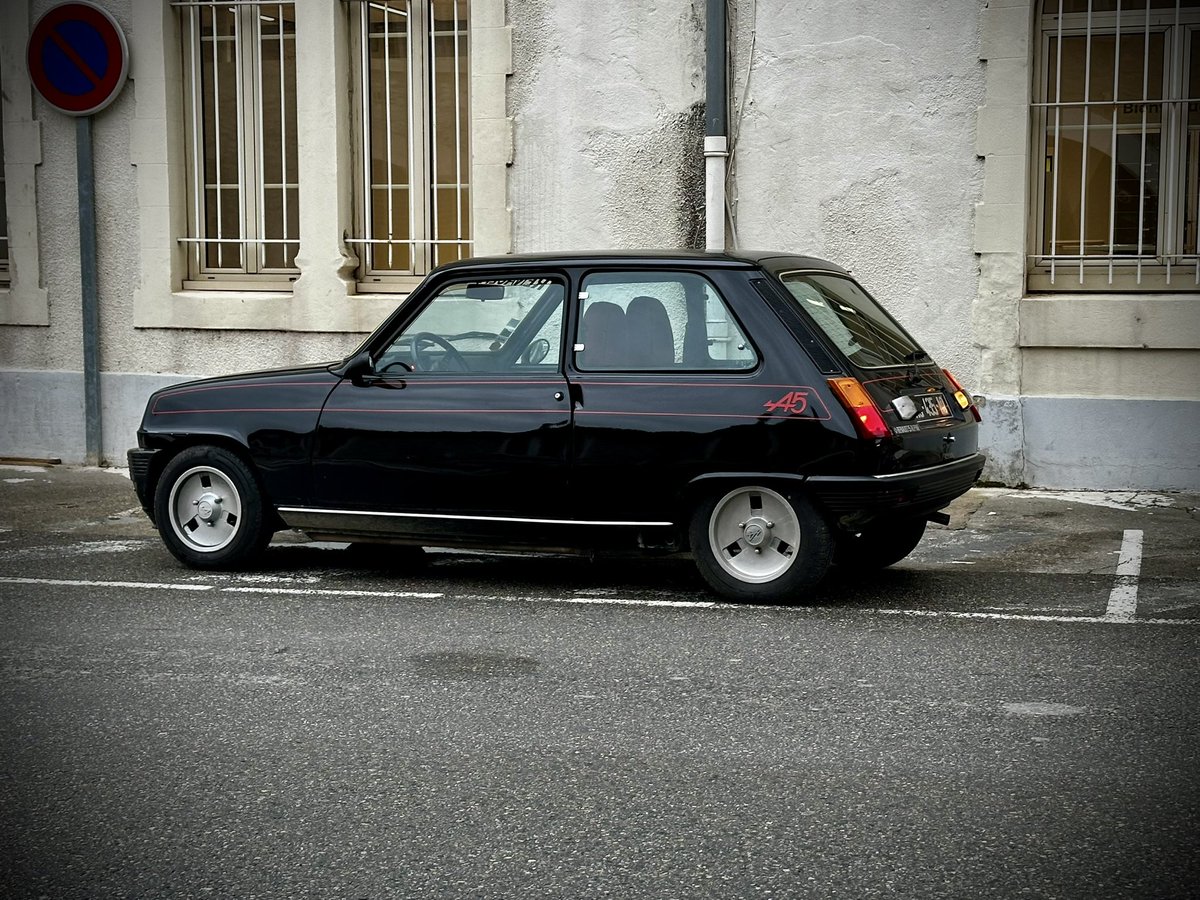 🇫🇷 Sympa le car spot du jour !