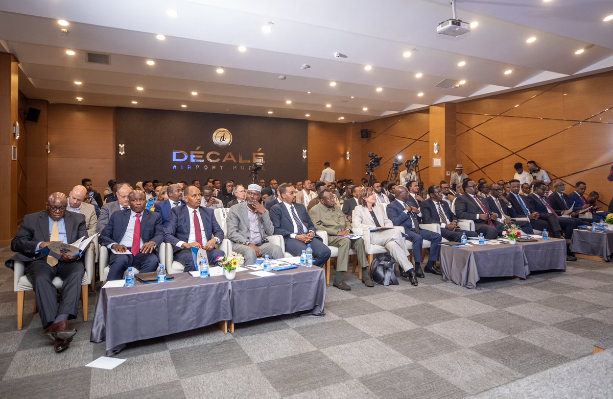 Waxaan maanta ka qeyb galay munaasabadda daahfurka Istiraatiijiyadda Wasaaradda Amniga XFS ee 2025-2029 oo xoojinaysa nabadda, sugidda amniga &amp; horumarinta adeegyada bulshada.

Cadaaladda iyo Amnigu waa labo tiir oo muhiim u ah dowladnimada, xasilloonida iyo horumarka bulshada.
