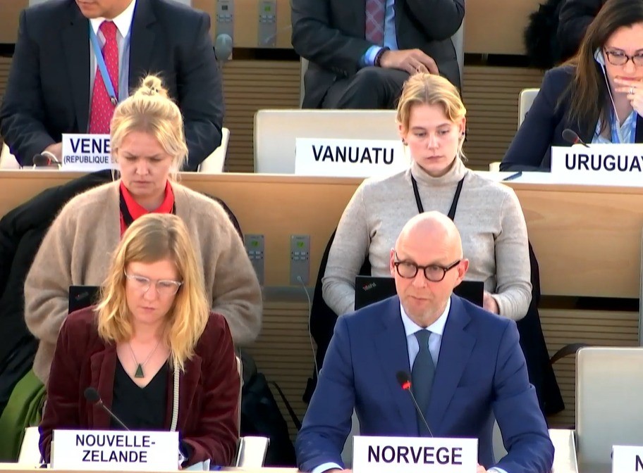 NorwayInGeneva's tweet photo. At #UPR48, Norway gives recommendations to #Egypt on:

👉 Imposing a moratorium on death penalty

👉 Ensuring #FreedomofExpression and association online and offline

👉 Protection against torture

👉 Strengthening #WomensRights

Full statement:
https://t.co/Iwjp9UR3fw https://t.co/UP1bg9lZSX