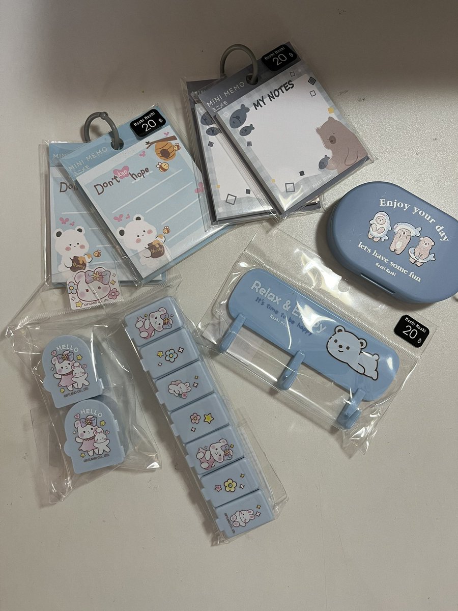 Mus1c_xmc_'s tweet photo. 🎀ปล่อยต่อ/ส่งต่อ 🎀

💖 ค่าตัวน้อง ; จั่วปัง ได้ทั้งหมด 30฿
💖 ซองใส่การ์ดได้ทั้งหมด 10฿ 
💖 สตก ซองละ 7฿ 
💖 โพสอิท / กล่อง /อื่นๆ  อย่างละ 20฿ 
💖 ตุ๊กตา  30฿

💖 ค่าเดินทาง ;  30฿

#ตลาดนัดเด็กหลง #ตลาดนัดอนิเมะ #ตลาดนัดillit #ตลาดนัดsanrio https://t.co/94Xqbep8aj
