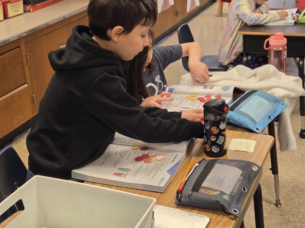 CSCElemAACPS's tweet photo. Ms. Ricucci's 1st graders are mathematicians! They have various ways to solve addition problems.#TheFlocksThatRocks #BelongGrowSucceed https://t.co/h5S11LAuvz