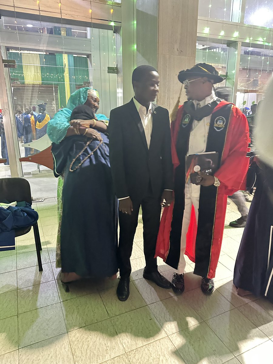 Alhamdulillah, another masters bagged.
3 degrees,
2 masters all from the biggest sub-sahara African university. 

It’s time to rest tunda ni ba jikan Edmund Gettier bane. 😂