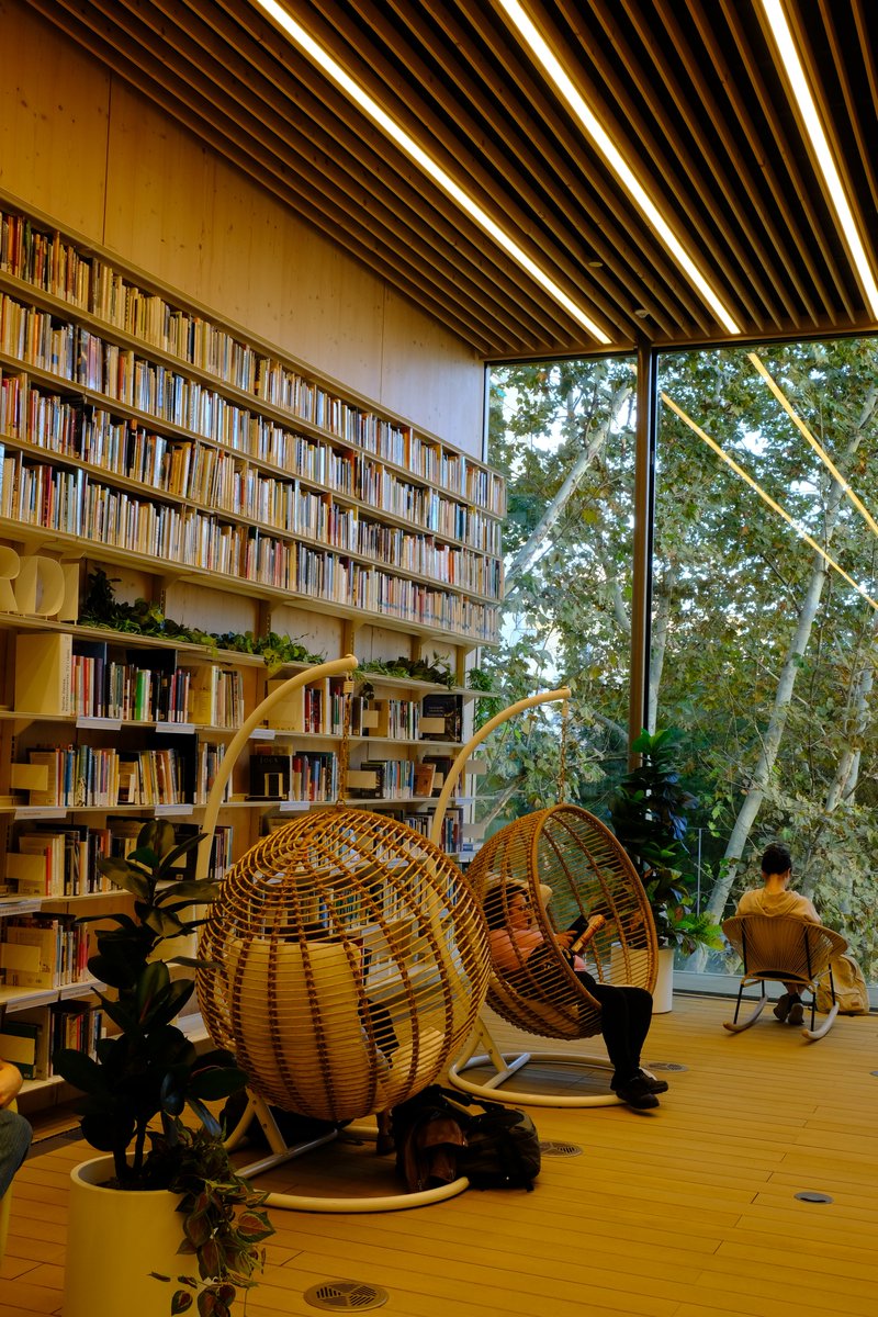 🌐Recordeu que trobareu informació de la biblioteca a:
👉Instagram: instagram.com/bibgarciamarqu…
👉Web: ajuntament.barcelona.cat/biblioteques/e…
✍️I podeu subscriure-us als nostres butlletins electrònics:
mesbiblioteques.cat