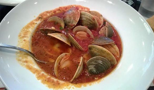 RetroHighway's tweet image. Zuppa Di Clams at Randazzo's Clam Bar in #Brooklyn

are you in?