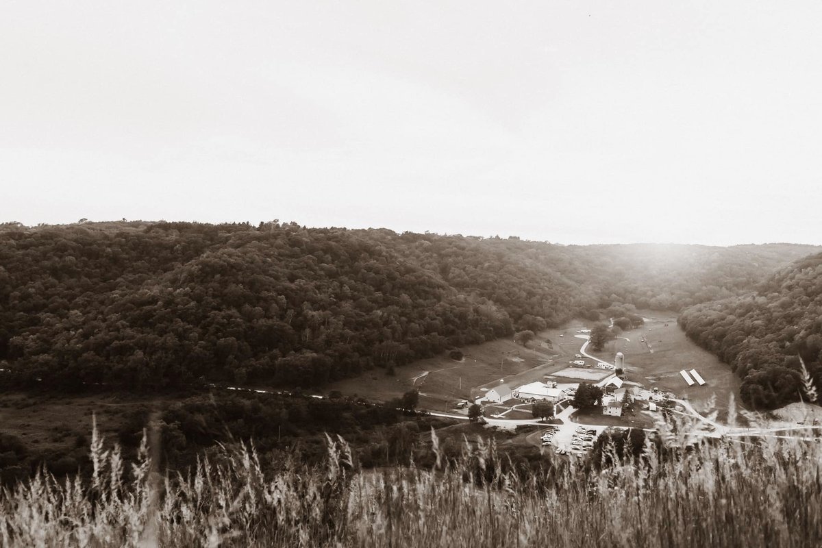 OutbackRanchInc's tweet photo. Discover the beauty of nature at this secluded campground in Houston, MN. Escape the hustle and bustle of everyday life and immerse yourself in the tranquility of the great outdoors. Whether you're looking to unwind by the campfire or explore scenic trails, this hidden gem has... https://t.co/zM2IqAk0pq