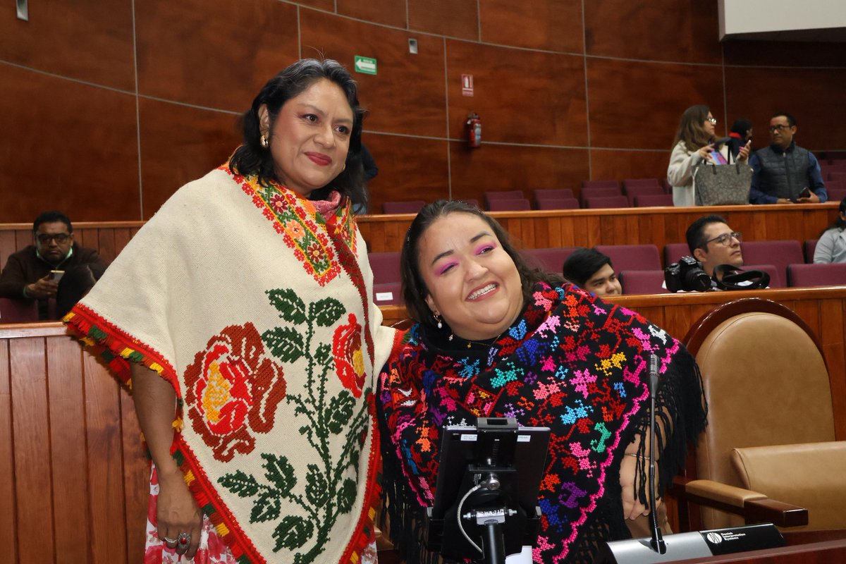 _KellyCabrera_G's tweet photo. Mar 28/01/25
Presenté iniciativa la cual turné a la Mesa Directiva de este H. Congreso del Estado de Oaxaca   ✒️ para reformar y derogar fracciones del artículo 9 de la Ley que crea el Colegio de Bachilleres del Estado de Oaxaca. 📄 (...) https://t.co/Wufd5sqAo7