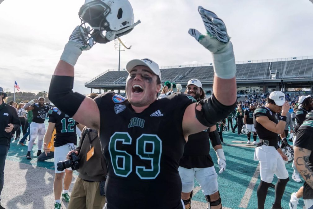 Andrew Baggott🥞 (@andrewbag07) on Twitter photo Blessed to receive another D1 offer from <a href="/OhioFootball/">Ohio Football</a>! Thanks to <a href="/CoachObly/">Kyle Obly</a> for coming up to see me today! <a href="/thelinemanlab/">The Lineman Lab™️</a> <a href="/topperfb/">Chardon Hilltopper Football</a> Blessed to receive another D1 offer from <a href="/OhioFootball/">Ohio Football</a>! Thanks to <a href="/CoachObly/">Kyle Obly</a> for coming up to see me today! <a href="/thelinemanlab/">The Lineman Lab™️</a> <a href="/topperfb/">Chardon Hilltopper Football</a>