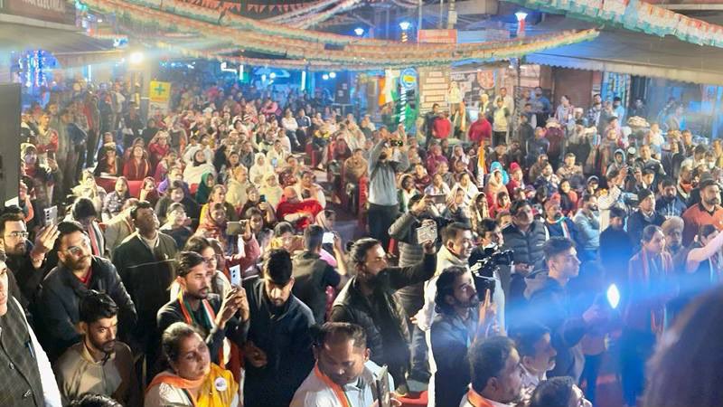 🔷प्यारी दीदी योजना 
↪️महिलाओं को हर महीने 2️⃣5️⃣0️⃣0️⃣ रुपए 

🔷महंगाई मुक्ति योजना 
↪️ 5️⃣0️⃣0️⃣ रुपए में गैस सिलेंडर
↪️ फ्री राशन किट 

कांग्रेस की गारंटी के साथ…
महिलाएं होंगी सशक्त,
होगा हर घर समृद्ध

महिला कांग्रेस की राष्ट्रीय अध्यक्ष एवं कालकाजी विधानसभा से कांग्रेस उम्मीदवार