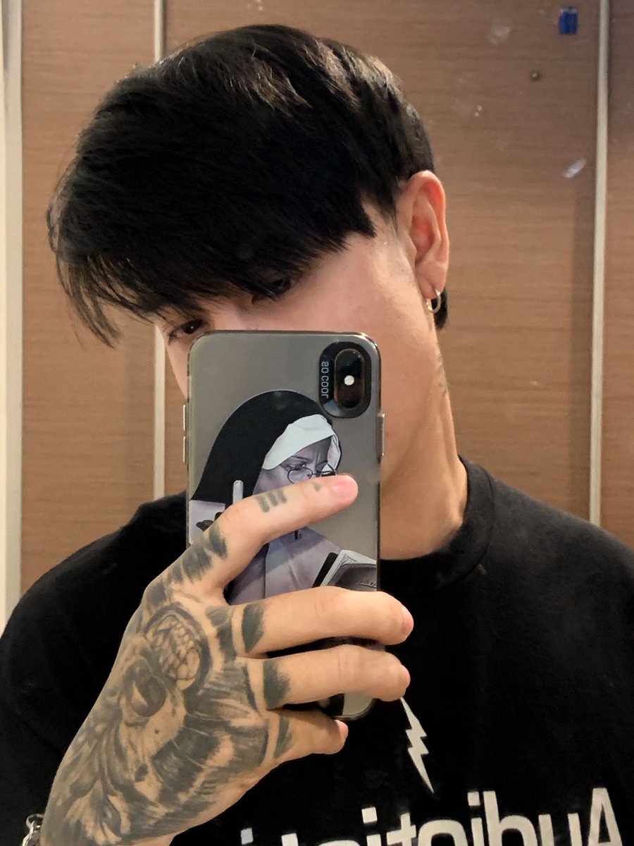 phoomtattoo's tweet photo. เบื่อๆ #ชุมพร #ชายแท้ #ชอบผู้หญิง https://t.co/OVj7N0Qnaf