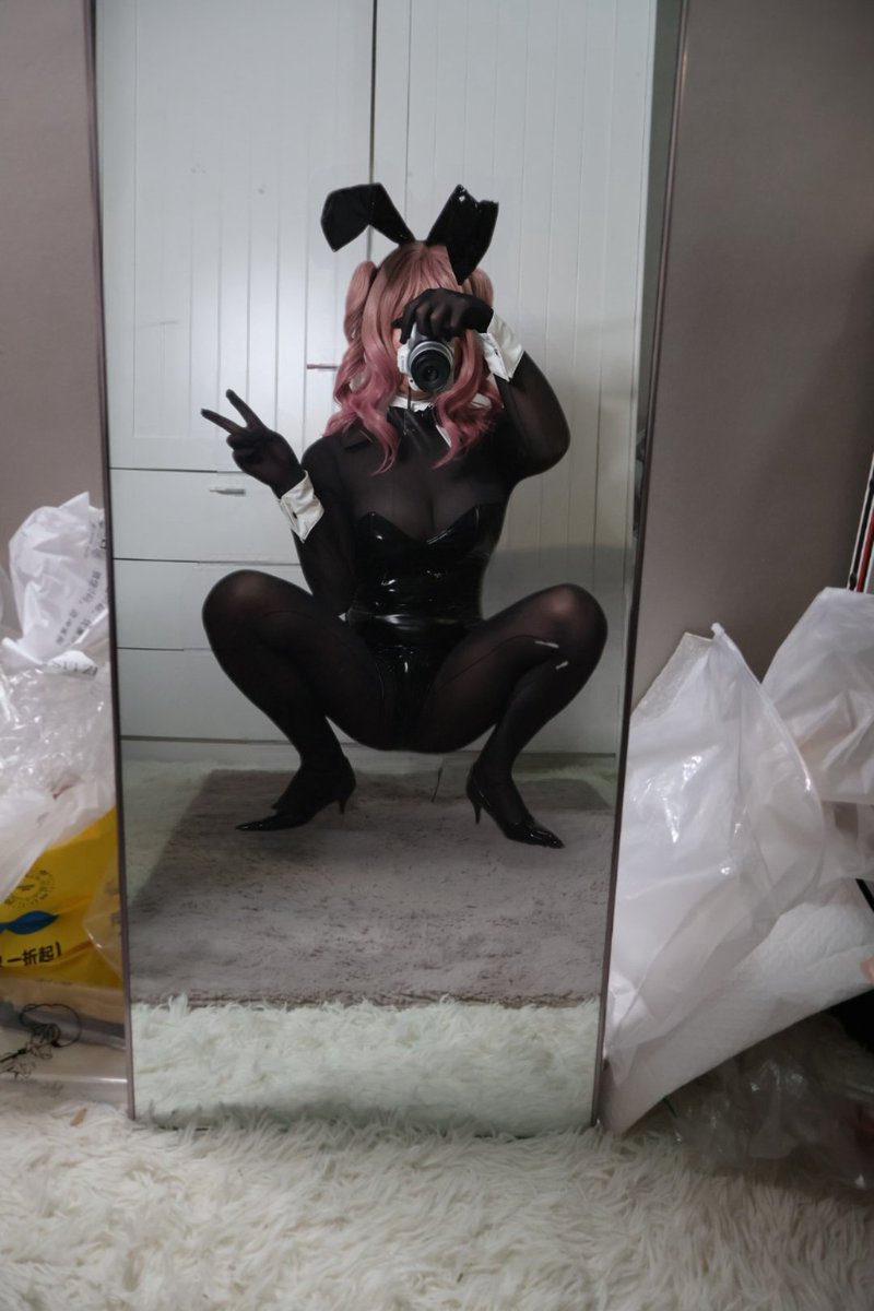 准备外出工作的兔女郎！૮ ºﻌºა站岗
#男の娘 #女装・男の娘 #兔女郎 #女装CD