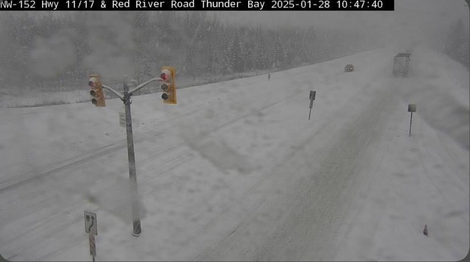ShuniahFire's tweet photo. Road conditions are reported to be poor with slippery conditions and poor visibility. If you can delay travel, please do so. Otherwise drive to conditions and ensure you are not distracted. 

📸: @511ONNorthwest

#SeeSnowGoSlow #ONHwys #ONstorm https://t.co/YMTBa65571