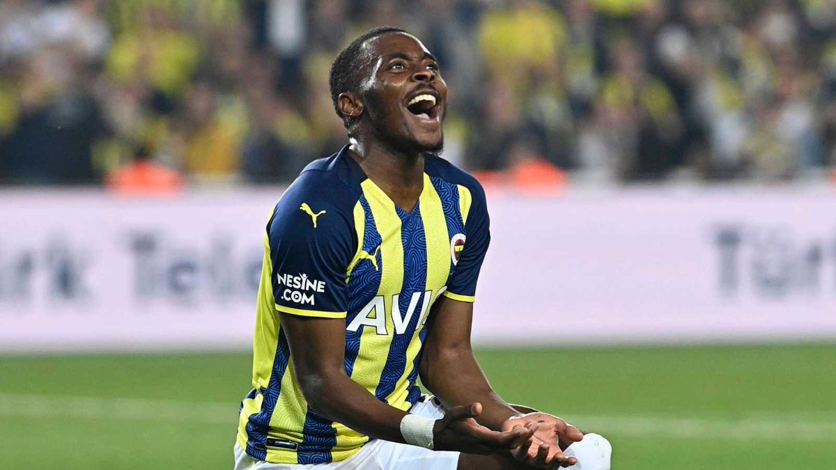 Wolves have made a £1m bid for Fenerbahce full-back Bright Osayi-Samuel 💰

Pereira managed him at Fener and is keen to work with him again ✅

He is out of contract this summer, but Southampton, Fulham and Crystal Palace are also interested (<a href="/asmarcatr/">As Marca</a>) #WWFC #Wolves