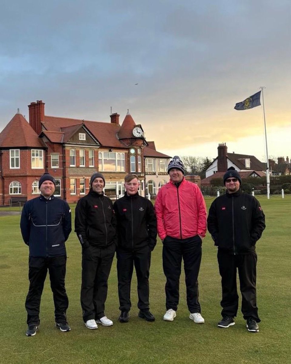 last week the staff took a detour after the greenkeeper convention at harrogate and got tour of greens hQ ,clubhouse and game of golf at royal liverpool thanks <a href="/JamesBledge/">James Bledge</a> for sorting it, back to work this week and lots of tidyn fallen trees and debris 💨