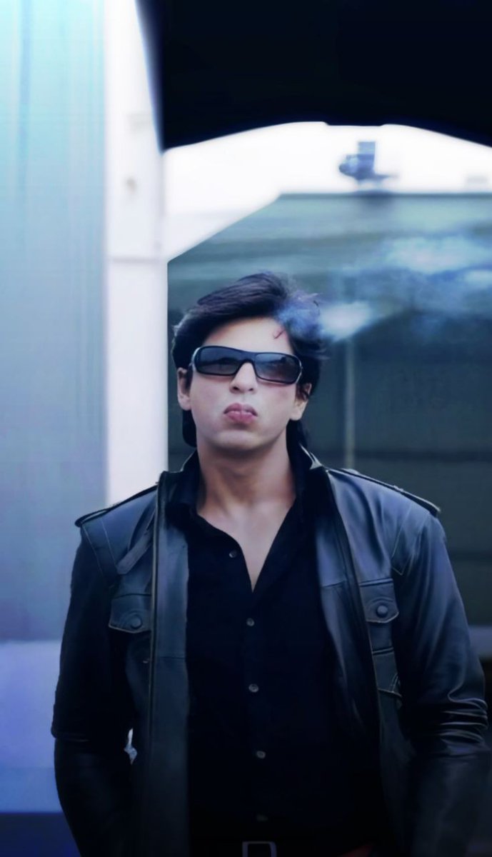 imashishsrrk's tweet photo. Can Ranveer Singh Match This SWAG ? 

@FarOutAkhtar https://t.co/SL6JvIW12q
