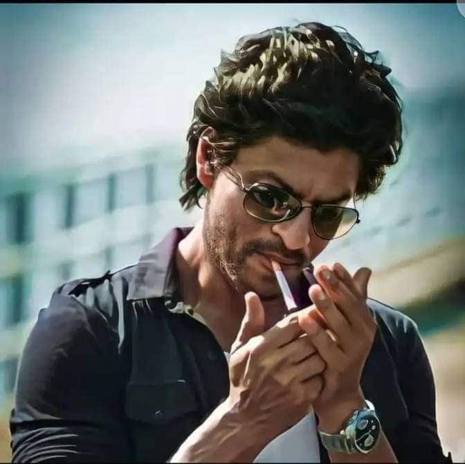imashishsrrk's tweet photo. Can Ranveer Singh Match This SWAG ? 

@FarOutAkhtar https://t.co/SL6JvIW12q