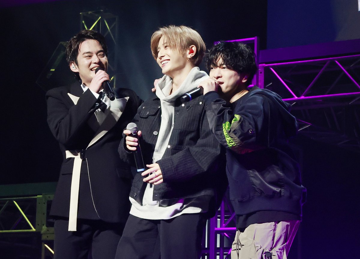 oricon's tweet photo. 中山優馬、STARTO 在籍ラストに18年間の集大成ライブ🎤「本当に僕は幸せ者」【コメント】
https://t.co/vCyKFmFf8M

山田涼介＆知念侑李、“NYC”一夜限りの復活❗️✨️

再会願う「解散するって言ってない」
https://t.co/iI3jRDdUmp

 #GOOD_VIBES https://t.co/Ayjfkbd8oA