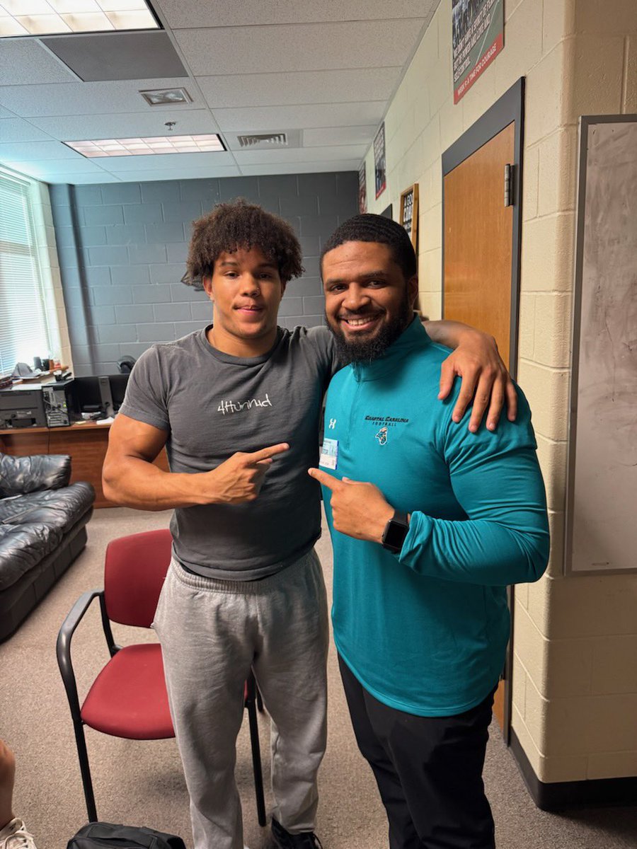 Xavier Rucker tweet media