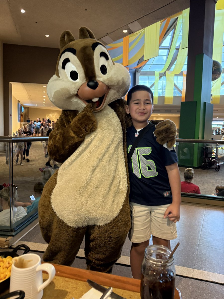 allaboutpele's tweet photo. Surprised our little man on Christmas with a week long trip to Disney world.

Dinner with Mickey, Goofy &amp; Chip at Epcot https://t.co/U5j9aK2hNU