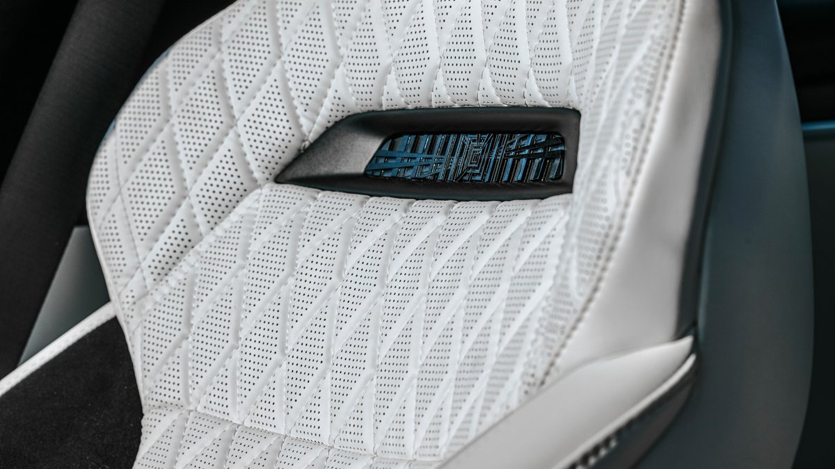 vonHolzhausen's tweet image. Excited to collaborate with @UnpluggedTesla on custom interiors using our plant-based, high-performance material Banbū. Driving innovation in car design! 🌿 #Sustainability #Innovation