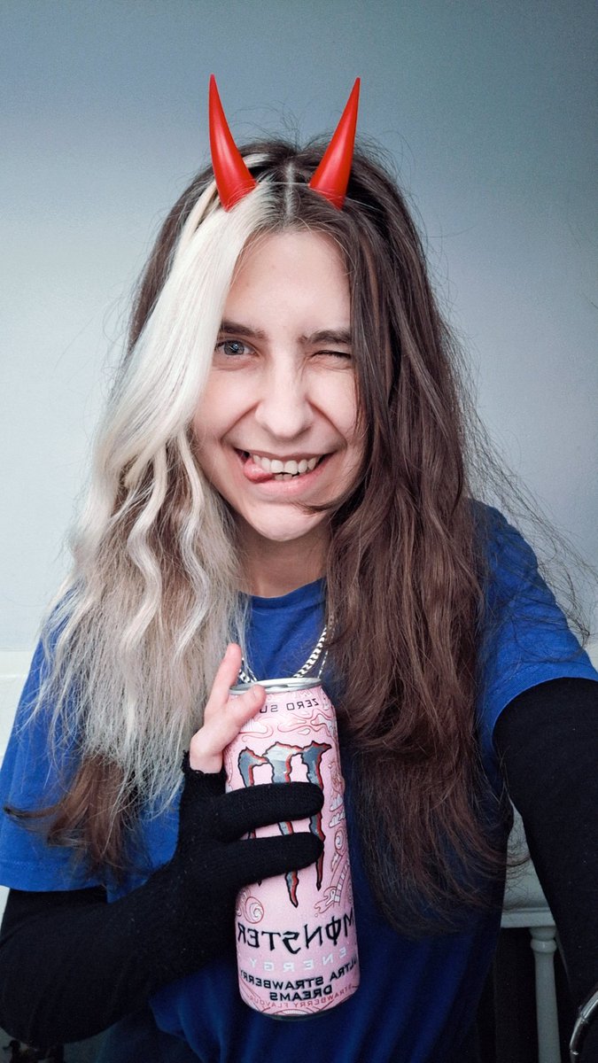 pressqforquinn's tweet photo. Guess who didn't sleep last night? 🫠 Quinn! 😭 I'm live with an early stream, keep me awake! 🥺 #letsplay #slycooper #slyraccoon #gamergirl #twitchgirl #twitch #twitchstream #cosplaygirl #twitchstreamergirl #metalheadgirl #ps3game #gaming #retrogaming

🔗 https://t.co/8IMyYWwvBD https://t.co/3Blr4WLkOj