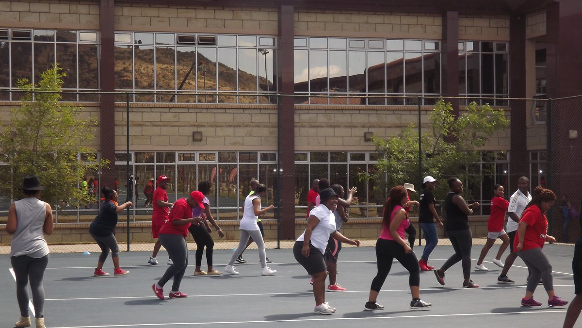 Hopextremeadven's tweet photo. "Leadership is lifting a person's vision to high sights, the raising of a person's performance to a higher standard." — Unknown  @VodacomLes 

#teamdynamics
#leadershipandcommunication https://t.co/vcptpd0ILR