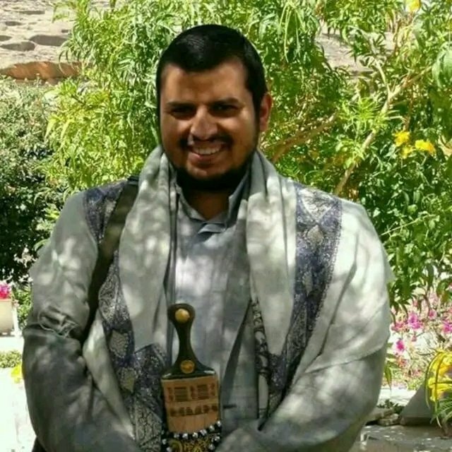 هل تراه نموذجاً للقائد الحقيقي؟
◯ نعم
◯ لا