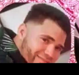 elpingudecuba's tweet photo. Fuentes cercanas al chavismo y la inteligencia cubana informan que 1 gupo d criminales vzlanos vinculados al TREN DE ARAGUA operan impunemente desde chicago, en EE UU y Encabezado por: jhorman Ezequiel Rodriguez Lara, Jesús alberto rodriguez lara, pedro Antonio Lara e' Iván lara. https://t.co/5oFfmd9sst