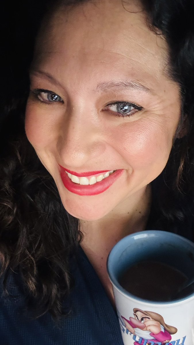 AVID_All_Star's tweet photo. Ready with my cup of cocoa! Ready to lead our educators this morning during the first #AVIDIgnite session of 2025! @AVID4College @AVIDExcel #LanguageisPower 💪🏼😆 https://t.co/vsyZIpcMRp